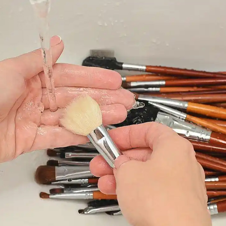 Múineann Cosmaidí Joyrich (Huizhou) duit conas scuaba makeup a ghlanadh céim ar chéim
